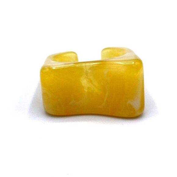 Caramel Cream and White Swirl Acrylic Geometric Open Chunky Ring Size 7 - Picture 2 of 9